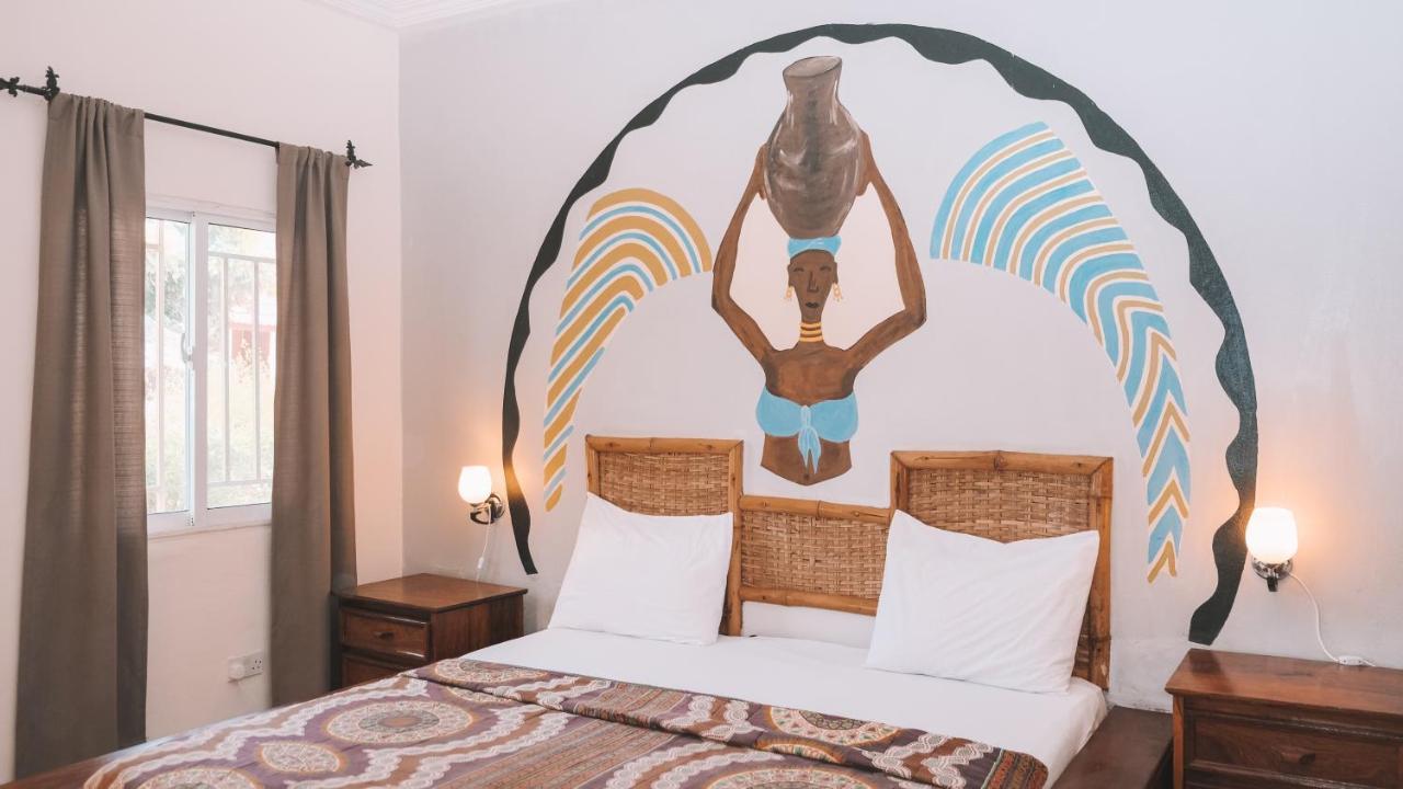 Bamboo Garden Hotel Serrekunda Ngoại thất bức ảnh