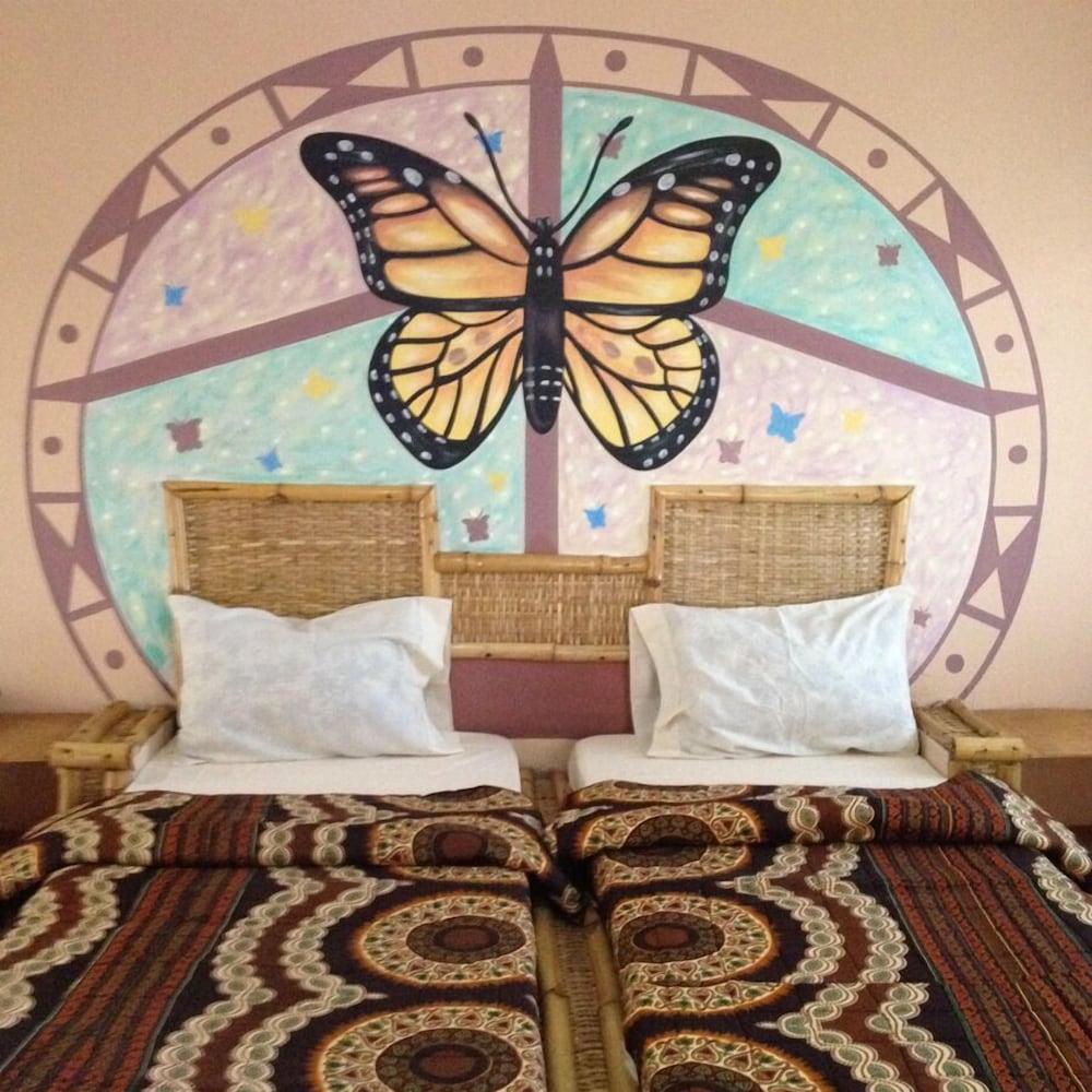 Bamboo Garden Hotel Serrekunda Ngoại thất bức ảnh