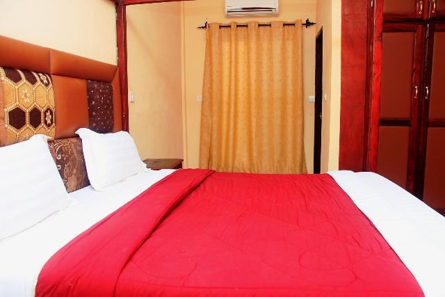 Bamboo Garden Hotel Serrekunda Ngoại thất bức ảnh