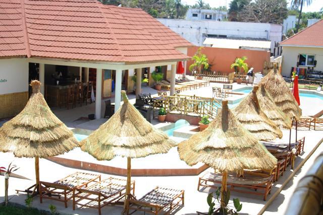 Bamboo Garden Hotel Serrekunda Ngoại thất bức ảnh