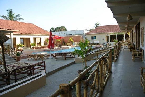 Bamboo Garden Hotel Serrekunda Ngoại thất bức ảnh