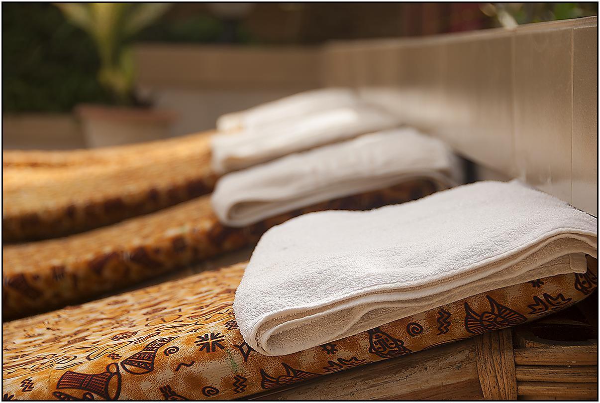 Bamboo Garden Hotel Serrekunda Ngoại thất bức ảnh